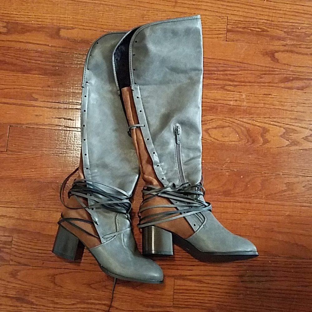 NWOT Never worn (or laced) knee high boots